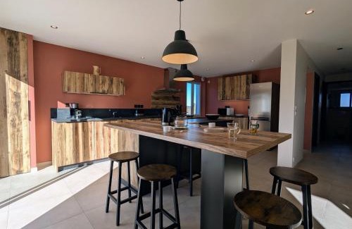 Tence Maison | Gîte spacieux pour 10 pers. avec grand jardin à Tence - FR-1-582-528