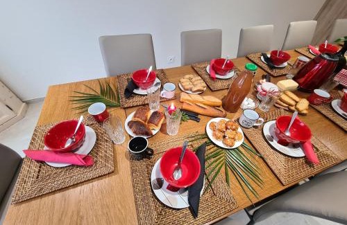 Lye Maison | Gîte spacieux près du zoo de Beauval avec cour privative, terrasse, et équipements complets - FR-1-591-371