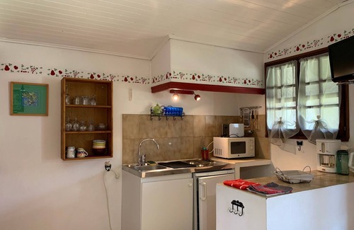 Venasque Appartement | Gîte studio avec loggia à Venasque en Provence