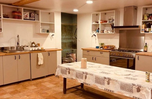 Saint-Yzan-de-Soudiac Maison | Gîte Terre d'Yzan - Large country house