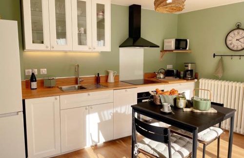 Noyers-sur-Cher Maison | Gîte tout confort pour 6-8 pers, cœur de village, parking privé, jardin clos, proche ZooParc de Beauval - FR-1-491-344