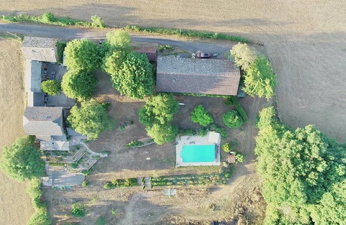 Crespin Maison | Gîte 'Adults Only' Tranquille Avec Piscine (Partagée)