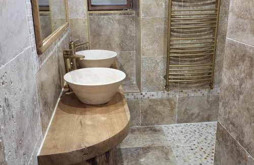 Rosnay Maison | Gîte typique avec étang privé, linge et ménage inclus, Wi-Fi et animaux gratuits - FR-1-591-378