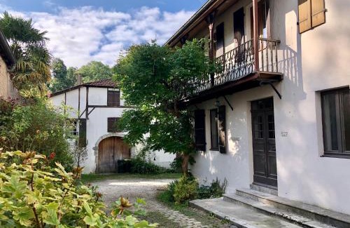 Sault-De-Navailles Maison | Gîte Vanakam 3 étoiles- jolie maison béarnaise 9 personnes avec piscine