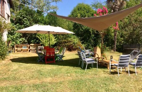 Sault-De-Navailles Maison | Gîte Vanakam 3 étoiles- jolie maison béarnaise 9 personnes avec piscine