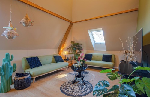 Bennwihr Appartement | Vignes & Tropiques - Piscine - Parking - Wifi - Clim