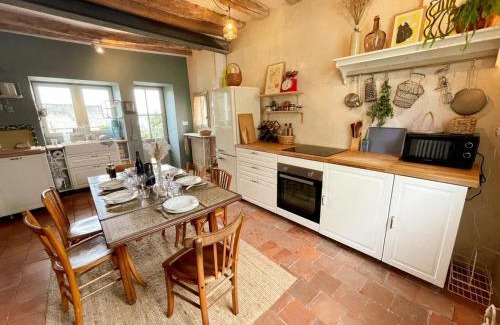 Candes-Saint-Martin Maison | Gîte XIXè de charme à Candes-St-Martin avec jardin clos - FR-1-381-612