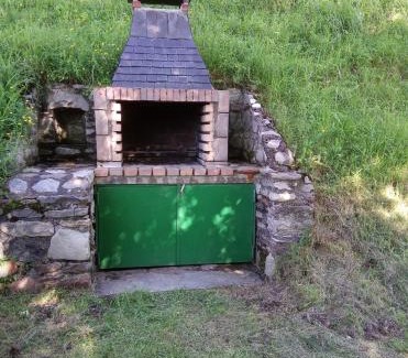 Peyragudes Maison | Gîtes Bergeries de LAS COSTES insolites en forêt à Loudenvielle 4x4 et chaînes recommandés par temps de neige, à 2km des remontées mécaniques
