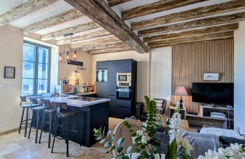Saint-Cyran-du-Jambot Maison | Gîtes charmants en Berry avec piscine et spa - FR-1-591-729