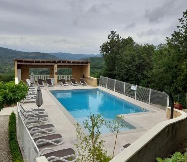 Lagorce Maison | Gîtes de l'Esquirou