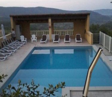Lagorce Maison | Gîtes de l'Esquirou