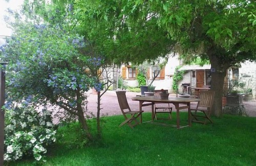 Poligny Cottage | Gîte Gîtes de la Fontaine Gargot pour 7 personnes