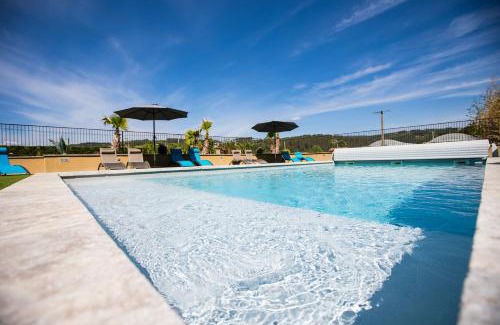 Rosieres Maison | GÎTES DU MAS BEL'AIR ,PISCINE CHAUFFÉE