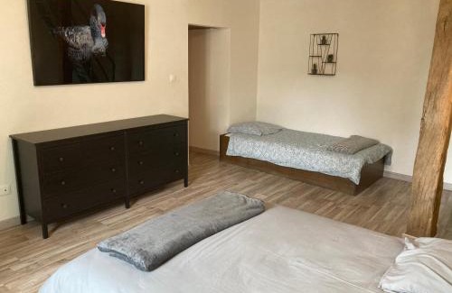 Praslay Maison | Gîtes du Noyer