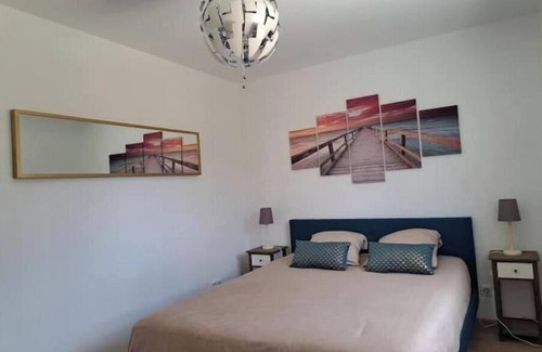 Saint-Medard-de-Guizieres Hôtel | Gîtes À LA source Logement "La Dronne"