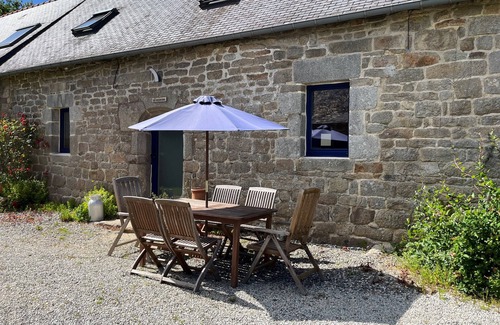 Ploerdut Maison | Gîtes Guebernez La Chaumière 6/Pers Piscine chauffée couverte maison typique