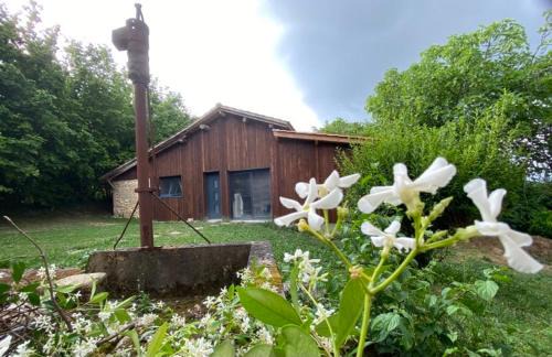 Puymiclan Maison | Gîtes les Perouilles - La grange d'Angèle