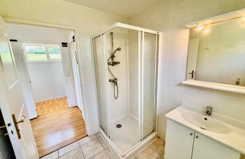 Le Breuil Maison | Gîtes Montvaltin - Villa 15 personnes & jardin