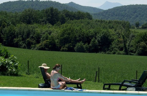 Ganties Appartement | Gîtes Pyrénées Les Trois Montagnes BALOU