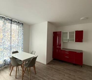 Taucha Appartement | Günstige wunderschöne und barrierefreie Ferien- und Monteurswohnung in Taucha bei Leipzig Nähe A14