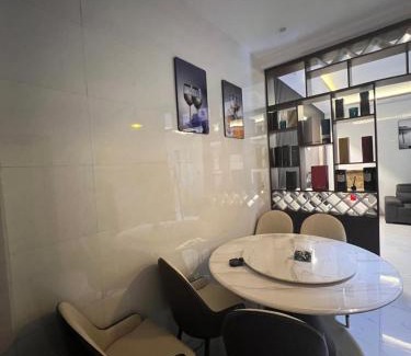 Ngo Quyen Appartement | Gấu homestay