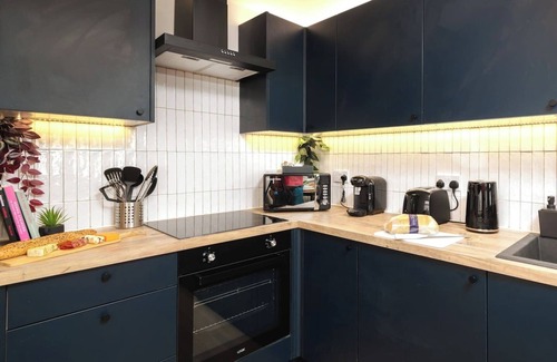 Plasnewydd Appartement | Gad Suite by Koya Homes