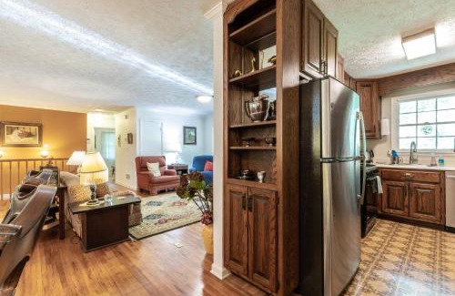 Austell Maison | Gail's Gallery