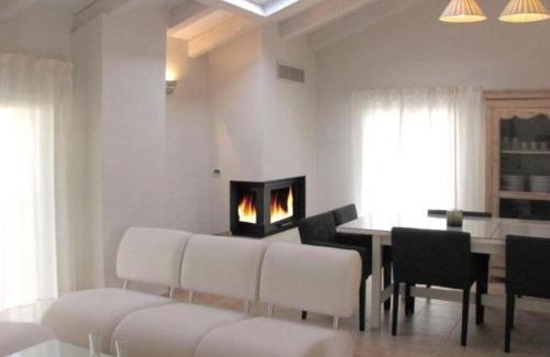 San Martin de de Amsscoa Maison | Gailupa