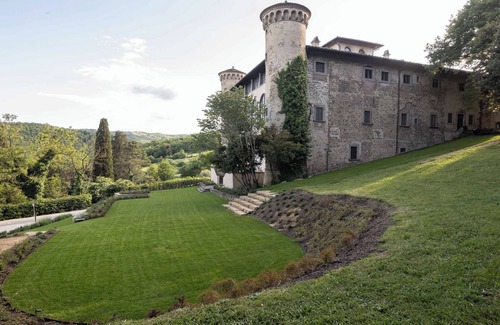 Anghiari Villa | Castello di Galbino - Un château de conte de fées au pays de Saint François