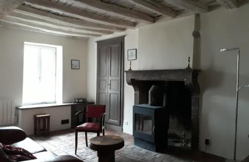 Vezelay Maison | Galerie Benjamine