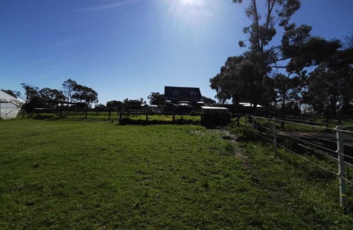 Glenorie Maison | Galloping Grounds