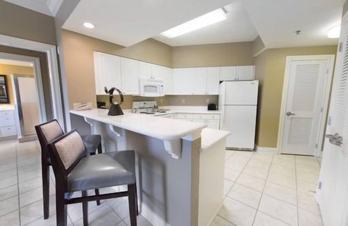 Beachside Village Copropriété | Galveston Condo / Pool 2BR directement sur la plage - Pas de rue à traverser!