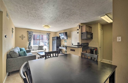 College Station Appartement | Game Day Retreat: Pool Access, 2 Mi to Texas A & M