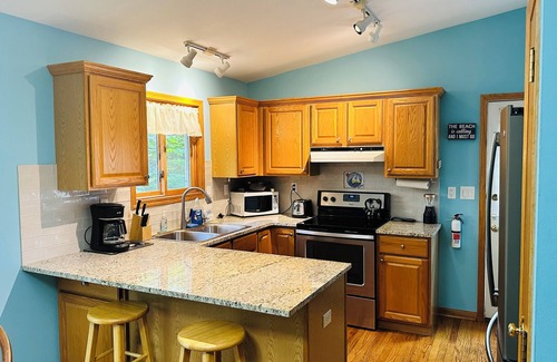 Harbert Maison | Game Room, 4 Min to Warren Dunes, Fire Pit and More!
