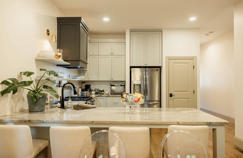 Downtown Columbus Maison | Sycamore I *3 EnSuites *Games *Free Parking *OSU 1/2mi