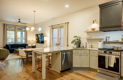 Downtown Columbus Maison | Sycamore I *3 EnSuites *Games *Free Parking *OSU 1/2mi