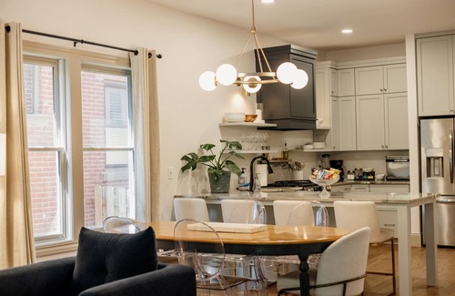 Downtown Columbus Maison | Sycamore I *3 EnSuites *Games *Free Parking *OSU 1/2mi