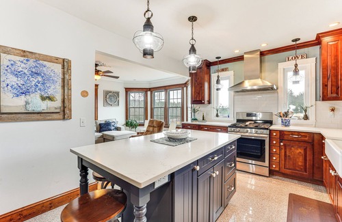 Sparrow Bush Maison | Hike, Fish, Ski & More: Spacious Gem in Catskills!