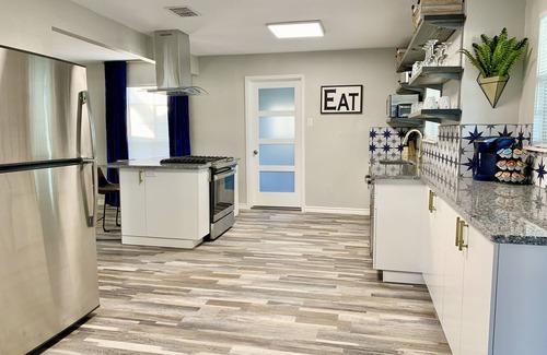 West San Antonio Maison | Games Galore & Rooftop Deck by St. Mary's, BMT