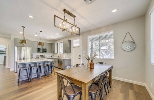 Payson Cabine | Games & Outdoor Seating: Cabin in Scenic Payson!