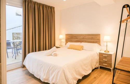 Besalu Appartement | Ganganell Àtic Apartamento con terraza en Besalú