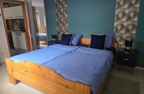Hoexter Appartement | Ganze Wohnung direkt in Höxter, Casa Azul Hx