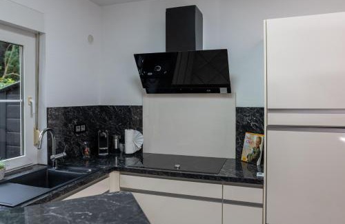 Nordwest Maison | Ganzes Ferienhaus in Leipzig mit Garage und Fußbodenheizung