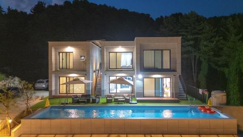 Sang Maison | Gapyeong staysumok pool villa pension