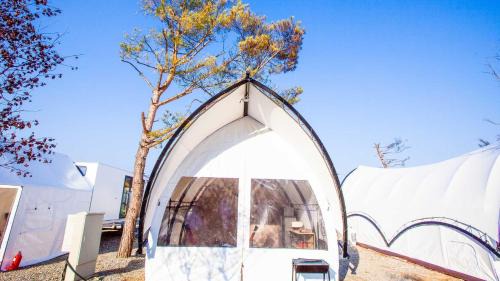 Seorak Maison | Gapyeong The Camp Caravan Glamping