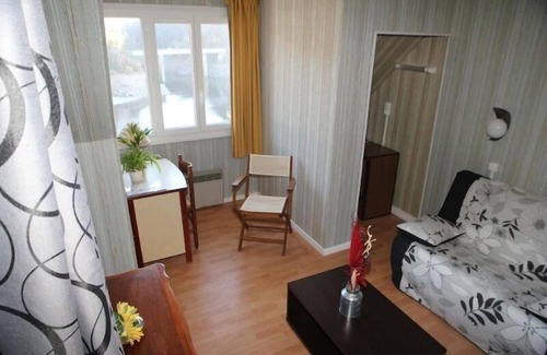 Anglards-de-Saint-Flour Hôtel | Garabit Hôtel