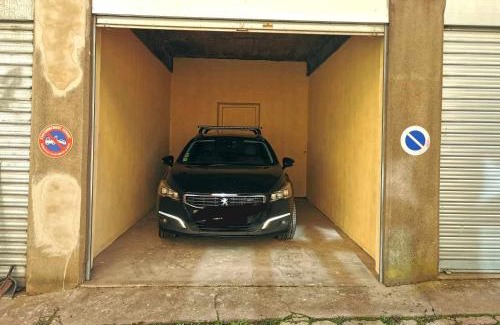 Le Puy-en-Velay Maison | Garage, 2 chambres, balnéo, 2 SDB, 2WC, vue sur les monuments