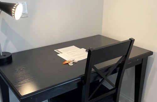 New Albany Appartement | Garage included! Upscale New Albany location.
