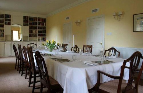 Fochabers Maison | Garbity Farmhouse - beautiful 6-bedroom Farmhouse with open fires