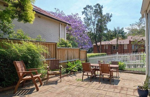 North Sydney Appartement | Garden 2 Bed Apt and Walk to Harbour | Parking